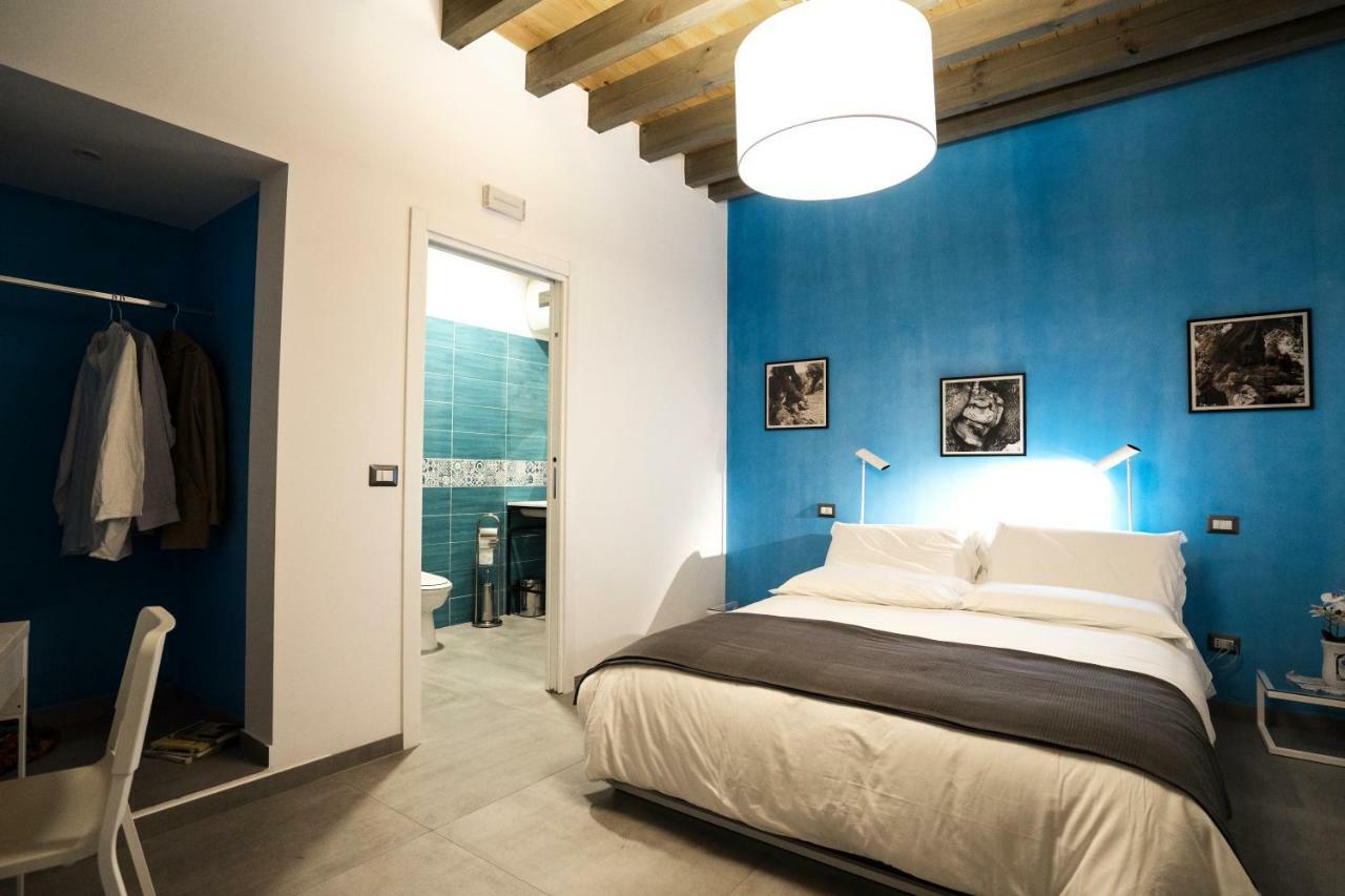 La Casa Di Raffaele Hotel Matera Bagian luar foto